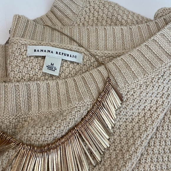 Banana republic short sleeve sweater - Picture 3 of 9